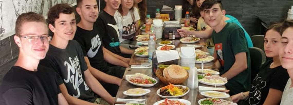 מסיבת סיום כיפית בבאולינג